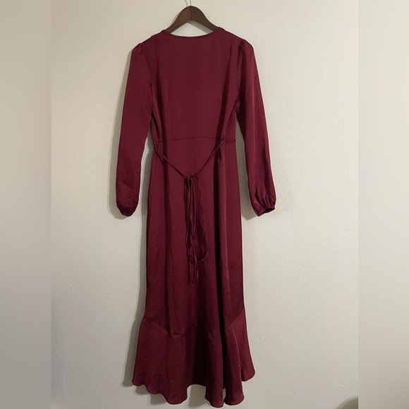 Lulu/ Wayf Philicia Burgundy Satin Long Sleeve Midi Wrap Dress XS - Picture 2 of 6